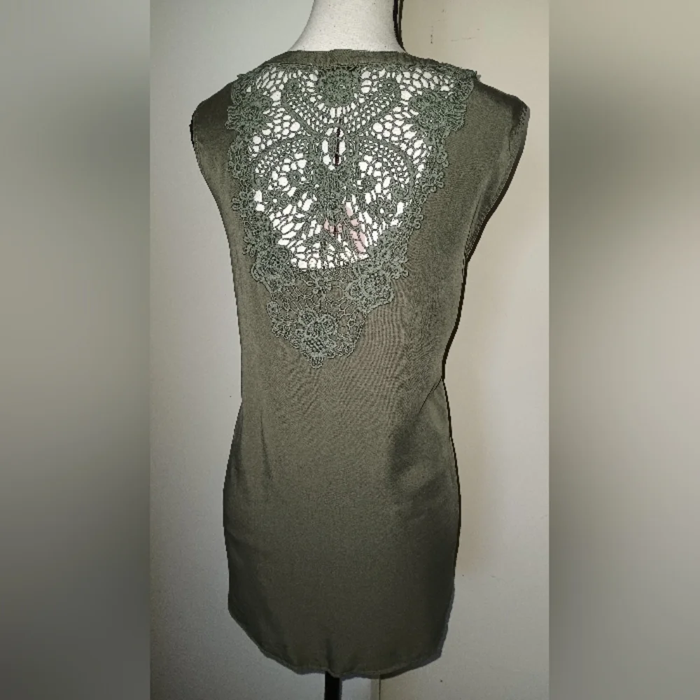 Knox Rose Olive Green Crochet Detail Top (XXL) - Picture 2 of 6